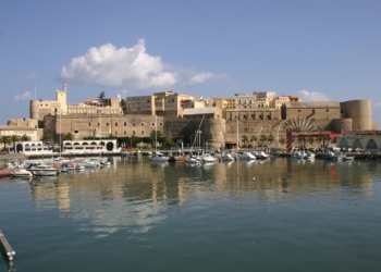 Condenado a 2 años de cárcel por robar un móvil y forcejear con la propietaria