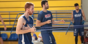 Momento de la sesión de entrenamiento que desarrolló el cuadro melillense en la jornada de ayer