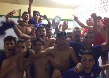Los jugadores del conjunto madridista celebraron la primera victoria de la temporada liguera.