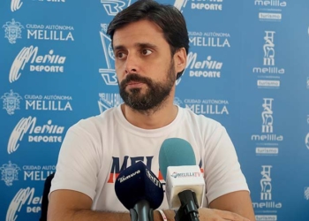 Alejandro Alcoba, técnico del Melilla Baloncesto.