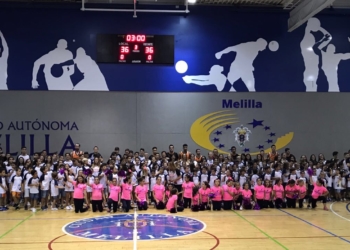 Foto de familia de los jugadores que compondrán los equipos base del Enrique Soler a lo largo de la próxima temporada liguera en las competiciones autonómicas.