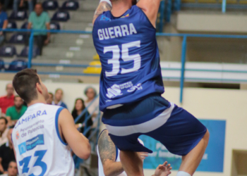 Guerra, uno de los jugadores del Decano, que debe marcar las diferencias.