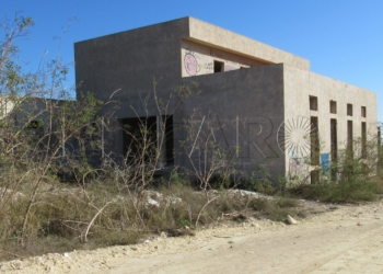 La oposición solicita que echen abajo los antiguos depósitos de agua