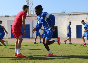 Boateng, a la derecha, en el entrenamiento de la jornada de ayer.