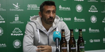 El técnico de la escuadra de nuestra ciudad, en la rueda de prensa posterior al partido frente al cuadro extremeño