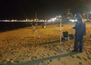 Las playas de nuestra ciudad se inundarán esta noche de pescadores deportivos.
