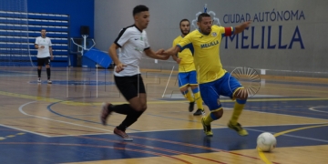 Pollito, a la derecha, uno de los jugadores que estará ante el Villa de Fines
