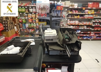 Detalle de los daños producidos en una de las cajas registradoras.