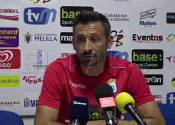 El técnico melillense, en la rueda de prensa oficial del club de nuestra ciudad