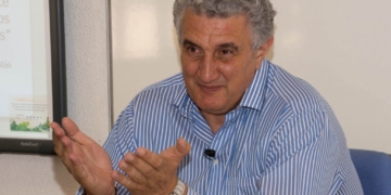 Fernando Romay está muy comprometido con la base del baloncesto