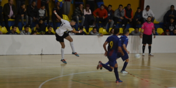 Ilies, a la izquierda, cuajó un buen partido en líneas generales