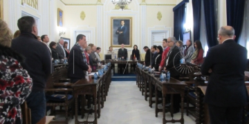 Aprobados los presupuestos: la oposición critica que no se publiquen al completo
