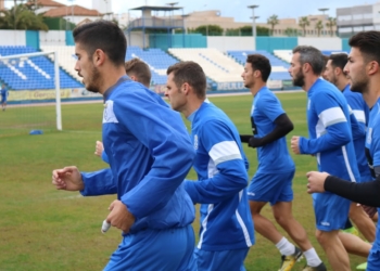 Richi ya trabaja junto al resto de sus compañeros.