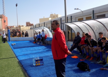 Ahmed Dris, técnico del conjunto rojinegro, considera que su equipo fue en todo momento a por la victoria en el partido frente a la Peña Real Madrid.