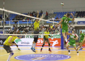 (AL).-071017.- UNICAJA ALMERIA-MELILLA - VOLEIBOL. FOTO: (RAFAEL GONZÁLEZ) RG071017- UNICAJA ALMERIA-MELILLA - VOLEIBOL MOISES RUIZ