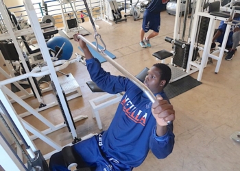 Uno de los jugadores, durante el entrenamiento de ayer por la mañana.