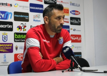 Manolo Herrero, primer entrenador de la escuadra melillense.
