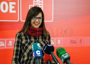 La socialista Sabrina Moh, ayer en su comparecencia ante la prensa.