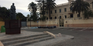 Una imagen de la plaza San Juan Bautista de la Salle, donde tuvo lugar el robo