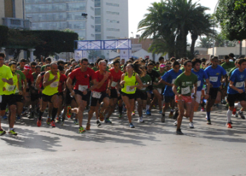 Salida de una de las competiciones atléticas que se han desarrollado en tierras melillenses.