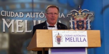 C’s plantea dotar a las patrullas de la Policía Local de desfibriladores