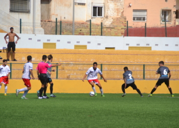 Al conjunto que entrena Santi Pérez le urge sumar una nueva victoria para no desengancharse del grupo que lucha por la permanencia.