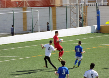 El meta local Adam fue el gran artífice del triunfo ante la UD Maracena, con sus grandes intervenciones