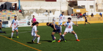 Imagen del partido celebrado ayer en el campo de La Espiguera