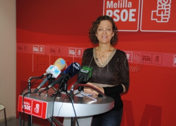 La secretaria general del PSOE local, ayer en rueda de prensa.