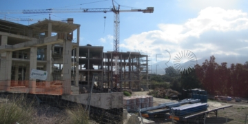 CpM pide a Calzado que dé una fecha exacta del fin de obras de las aulas prefabricadas