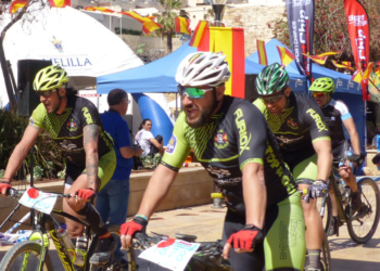 Imagen de la salida de ciclismo de montaña de la pasada edición de La Africana