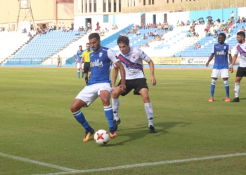 Azulinos y blaugranas firmaron tablas sin goles en la primera vuelta.