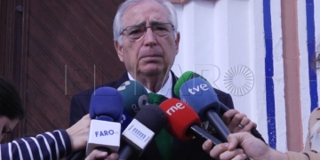 Imbroda niega que vayan a dar una plaza a dedo y critica las “barbaridades” de CpM
