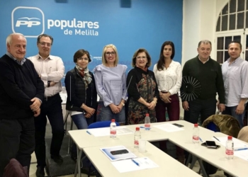 Algunos integrantes de la Comisión de Sanidad del PP de Melilla.