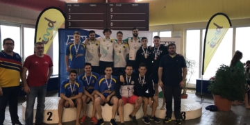 El melillense junto a sus compañeros de relevos