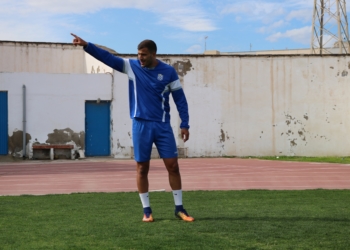 El delantero centro Yacine, en el entrenamiento celebrado ayer