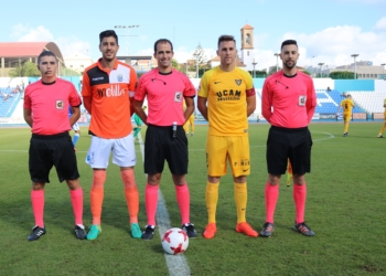 Trío arbitral que estará este domingo en tierras extremeñas.