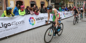 El domingo, las calles de nuestra ciudad volverán a vibrar con los participantes en esta prueba de la Copa de Europa de Triatlón.