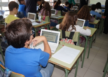 CSIF denuncia las desigualdades en los sueldos de los  maestros.