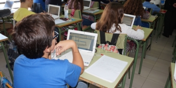 CSIF denuncia las desigualdades en los sueldos de los  maestros.