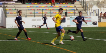 Los melillenses siguen su caminar en la Tercera División
