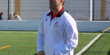 Santi Pérez, técnico del conjunto de la Peña Real Madrid.
