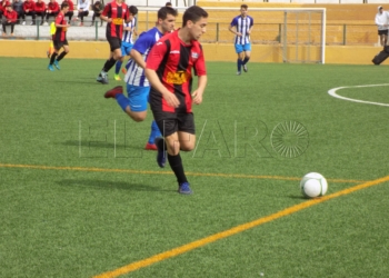 El Rusadir se 	da un festín a costa del colista