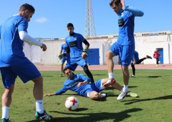 Los melillenses se vestirán de corto en la jornada de hoy.