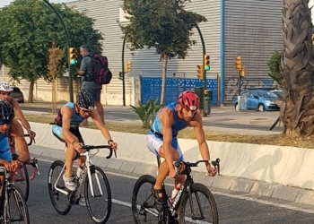 Intensa agenda del triatlón melillense