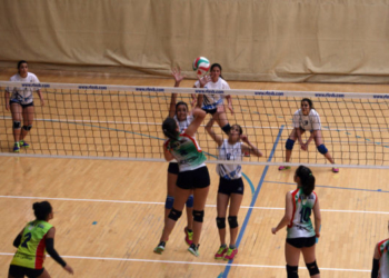 Jugadoras melillenses, en uno de los partidos de anteriores Campeonatos de España.