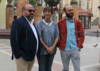 La marca Ágatha Ruiz de la Prada estudia cómo colaborar con el proyecto de Lal La Buya de Melilla