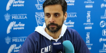 alcoba atendió a los medios de comunicación en la previa del encuentro de hoy en la cancha del CB Prat.