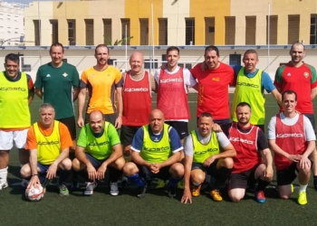 Los integrantes de los dos equipos disfrutaron de una mañana de fútbol y posteriormente de un buen rato de convivencia.