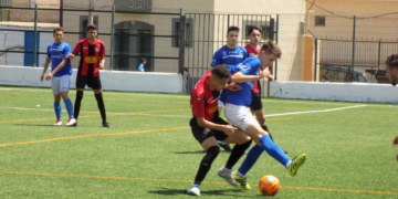El CF Rusadir no puede dar ni un momento de respiro al rival de turno, el Atarfe Industrial.